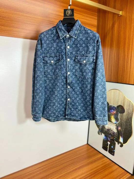 Picture of Louis Vuitton Jackets _SKULVM-XXL11Ln2231650